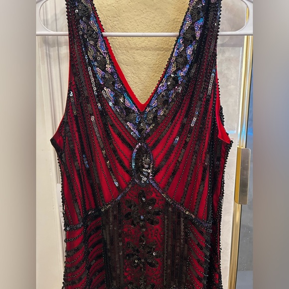 Women’s black and red flapper dress - Picture 5 of 6